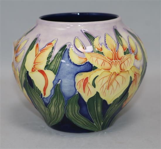 A Moorcroft Windrush pattern vase height 11.5cm